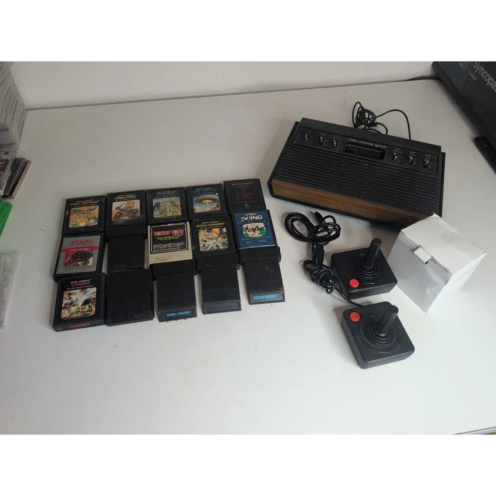 Atari 2600 Video Computer System Console + 2 Joystick Controllers 15 Games